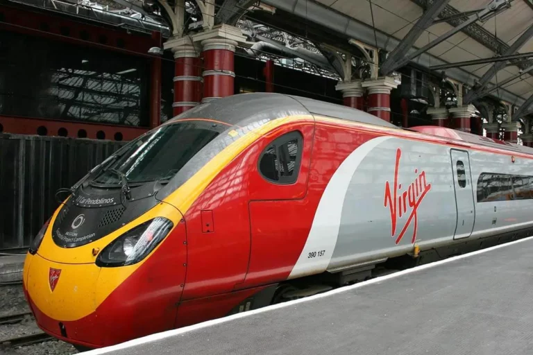 Read more about the article London to Liverpool Train: Timetables, Fares, and Tips